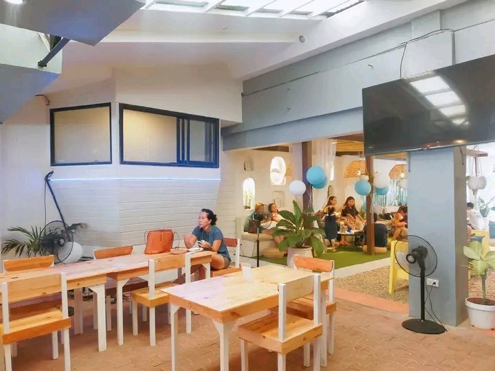 CoMa Seaside Cafe Bistro